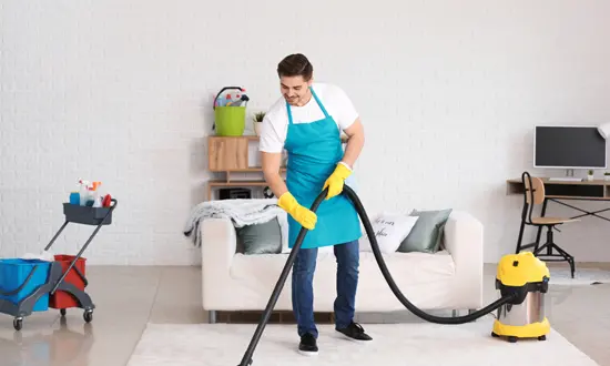 تنظيف منازل في العين