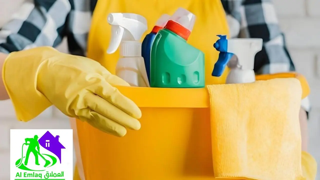 شركات تنظيف بالساعات في عجمان