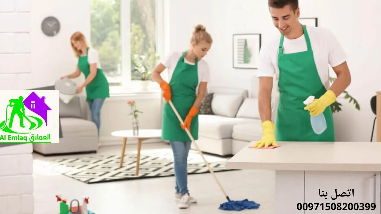 خادمات بنظام الساعات في أم القيوين